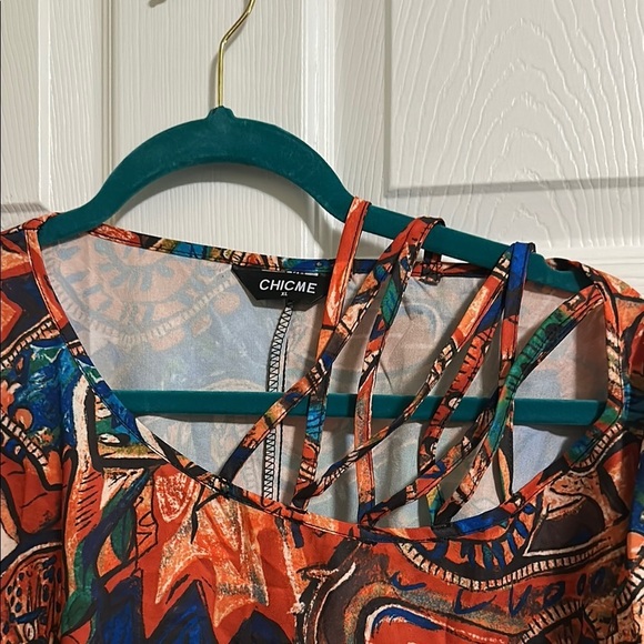 CHICME Blue and Red Graphic 3/4 Sleeve Blouse NWOT XL - Picture 5 of 7